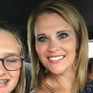 Meet your Posher, Angela